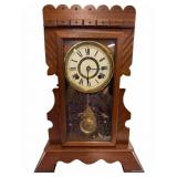 Antique Clock  wï¿½  Key & Pendelum