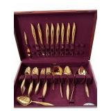 Gold Tone Silverware Set wï¿½ Case