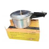 Vintage Mirro Matic 4 Quart Pressure Cooker