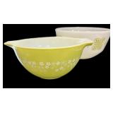 (1) Pyrex & (1) Fire King Mixing Bowl