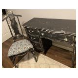 Shabby Chic Bassett Estate Vanity & Chair Set