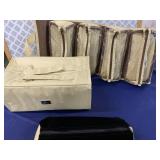 JM.  (3) Pc Jewelry/Make Up