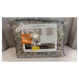 Liz Claiborne Full Size Comforter Set