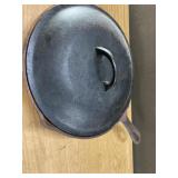 Cast Iron Skillet & Lid USA 10"