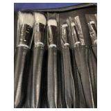 6 Make Up Brushes
