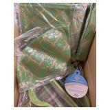 55 Pc Huggable Hangers Set (Green)