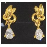 Pear Cut White Topaz Dangle Fashion Earrings