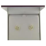 Beautiful White Topaz Flower Fashion Earrings