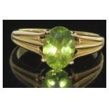 10kt Gold Oval Natural Peridot Solitaire Ring