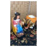 Chalk Donkey Planter & King