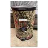 Mainstays Camo Step Lid Trash Can