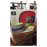 Gibson Color Vibes 12 pc Dish Set