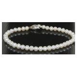 14kt Gold Vintage 5 mm Pearl Bracelet