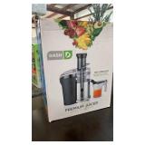 Dash 800 Watt Premium Juicer