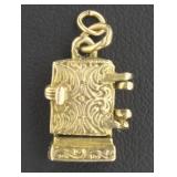 10kt Gold Vintage Wardrobe Locket Pendant