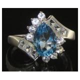10kt Gold Pear Cut 2.33 ct Blue-White Topaz Ring