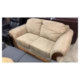 Washington Wood Trim Love Seat
