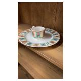 16 Farberware Plates & 16 Cups