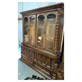 Pre-Owned XXL Oak Breakfront China Cabinet