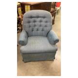 Pre-Owned Blue Swivel Chair