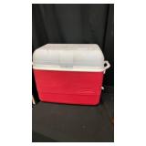 Rubbermaid Cooler