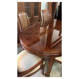 Pre-Owned Quality Table & 6 Chairs