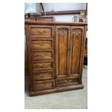 Oak Pre-Owned Bachelor Chest