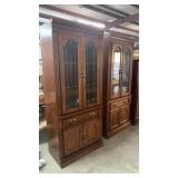 Pre-Owned Oak Lead Glass Bookcase *Lighted/Glass