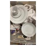 Crown Ming Fine China Dish Set