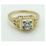 10kt Gold Diamond Soltiaire Ring