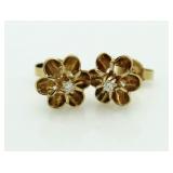 14kt Gold Diamond Earrings