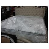 Serta King Size Eurotop Pillowtop mattress & Box