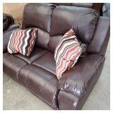 Newport DBL Reclining Loveseat