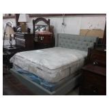 Elements Aria King or Queen Bed