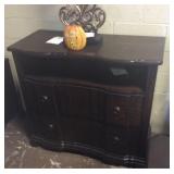 Klaussner Claremont media chest