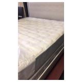 Simmons Beautyrest Palm King mattress & box