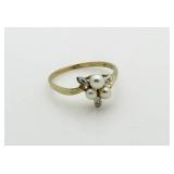 14kt Gold Pearl & Diamond Ring