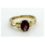 10kt Gold Oval Garnet Dinner Ring