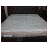 Symbol Plush King mattress & box