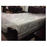 Serta Avesta Queen Size Memory Foam Mattress & box