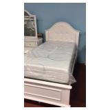 Elements Princess twin bed