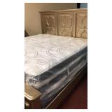 Serta iComfort king mattress & box