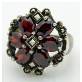 Elegant 2.25 ct Garnet Estate Ring