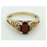 10kt Gold Garnet Estate Ring