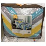 Intellgent design full/queen comforter set