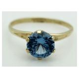 10kt Gold Blue Topaz Soltiaire Ring