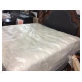 King Koil Plush King Size Mattress & Box