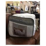 Avondale Manor King 7pc King Comforter Set