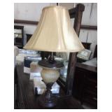 Ashley Antique Style Lamp