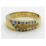 18kt Gold Diamond Wedding Band